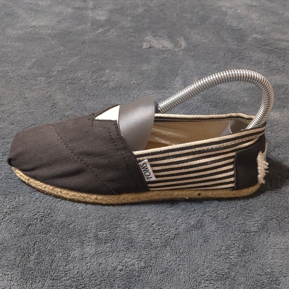 TOMS University Rope Sole Classic black and white stripe women's size 5